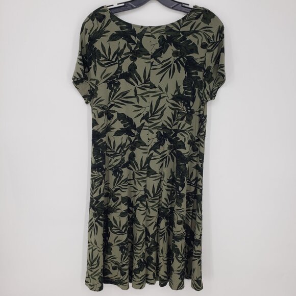 3/$25 Old Navy Tropical Palm Leaf Swing Dress M Short Sleeves A Line Olive Green - Picture 2 of 9